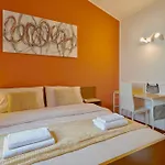 La Finestra Sul Lago - 100Mt Lake - Wonderful Lake View For 6 People, Pool, Free Parking