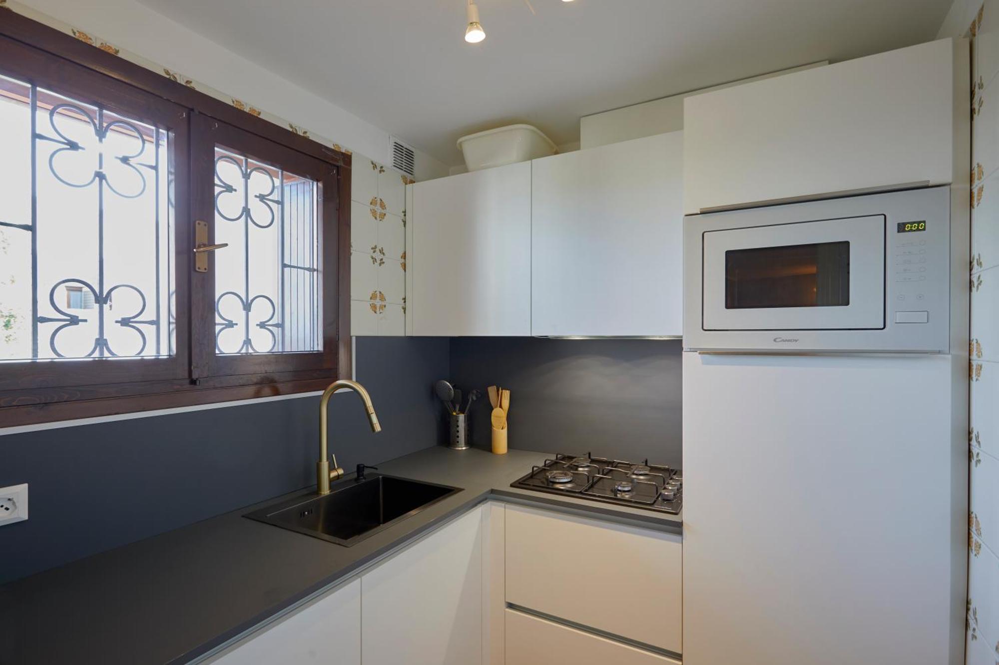 La Finestra Sul - 100mt - Wonderful View For 6 People, Pool, Free Parking Apartment *