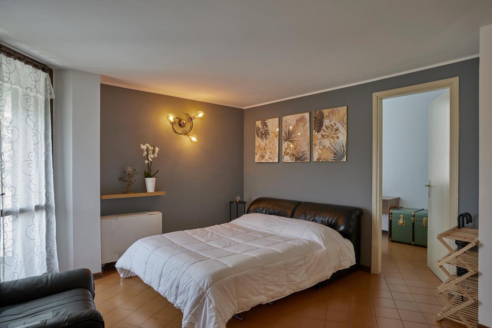 La Finestra Sul - 100mt - Wonderful View For 6 People, Pool, Free Parking Desenzano del Garda