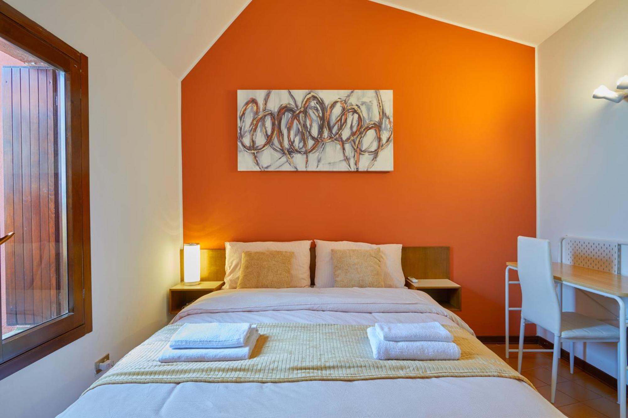 La Finestra Sul - 100mt - Wonderful View For 6 People, Pool, Free Parking Apartment Desenzano del Garda