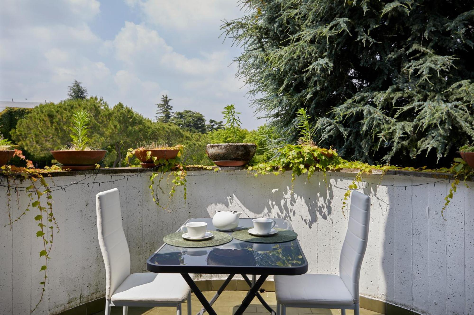 La Finestra Sul - 100mt - Wonderful View For 6 People, Pool, Free Parking * Desenzano del Garda