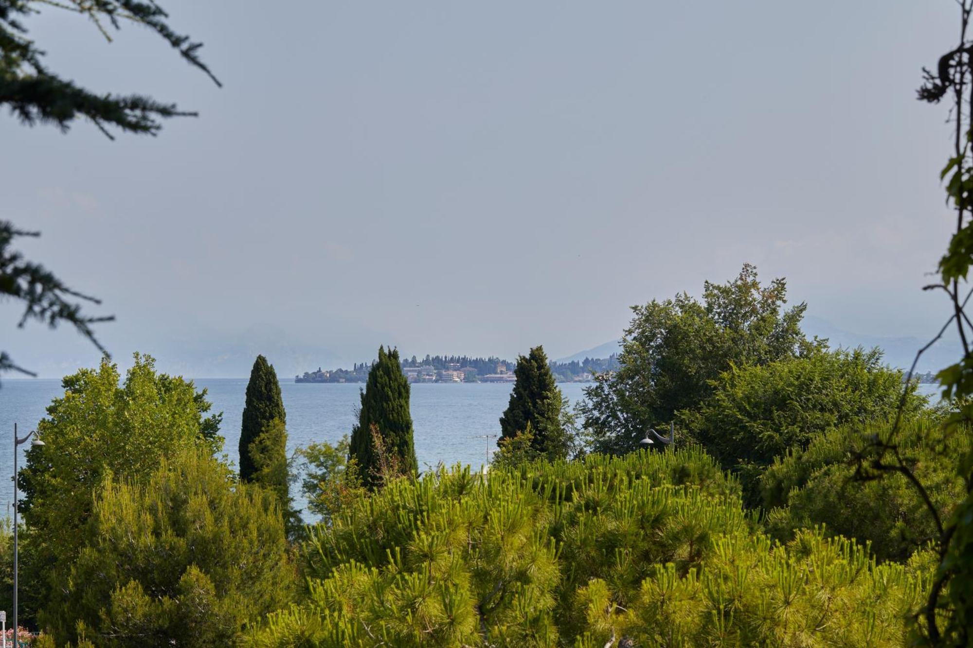 La Finestra Sul - 100mt - Wonderful View For 6 People, Pool, Free Parking Apartment